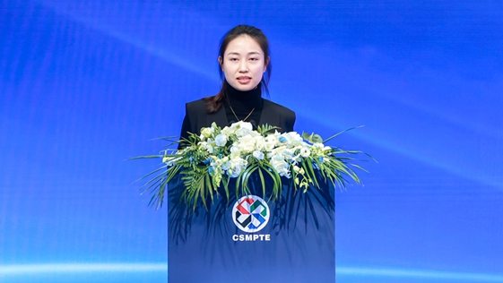 演讲照片